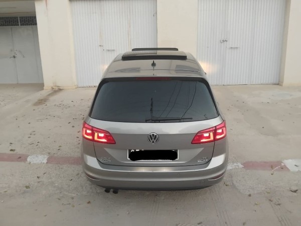 Volkswagen Golf avec Climatisation